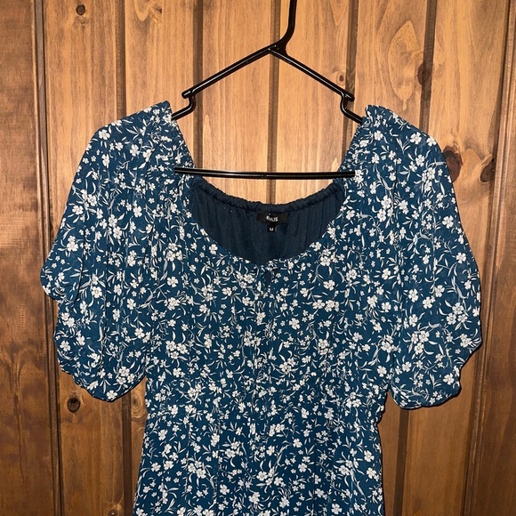 Women's Floral Front Tie Midi Dress - Picture 3 of 8